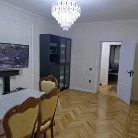In Baku 90.0 m² apartment is for rent - Image 3