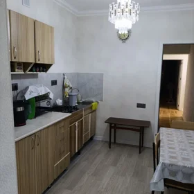 In Baku 90.0 m² apartment is for rent - Image 6