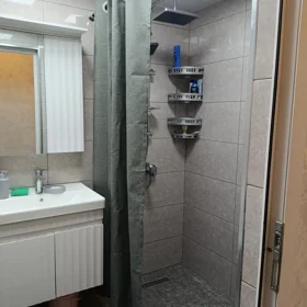 In Baku 90.0 m² apartment is for rent - Image 8