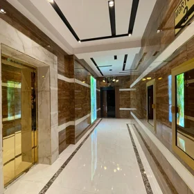 In Baku 260.0 m² apartment is for sale - Image 10