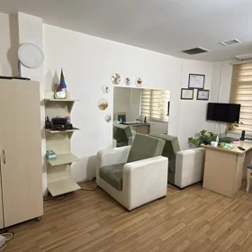 In Baku 200.0 m² commercial is for rent - Image 9