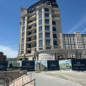 In Səbail rayonu 160.0 m² apartment is for sale - Image 2