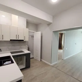In Baku 75.0 m² apartment is for sale - Image 10