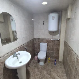 In Baku 90.0 m² commercial is for rent - Image 9