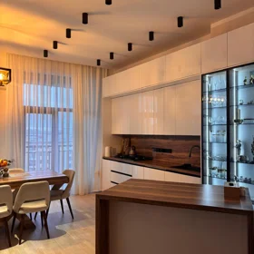In Baku 145.0 m² apartment is for sale - Image 3