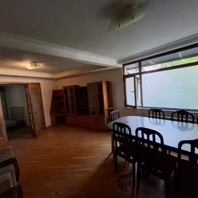 In Baku 105.0 m² apartment is for sale - Image 3