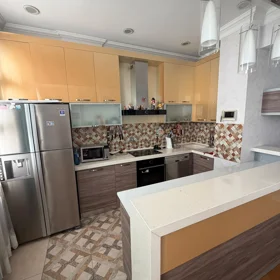 In Baku 90.0 m² apartment is for rent - Image 4