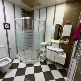 In Baku 90.0 m² apartment is for rent - Image 5