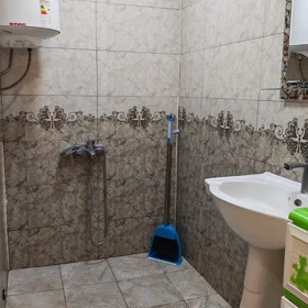 In Baku 70.0 m² apartment is for rent - Image 10