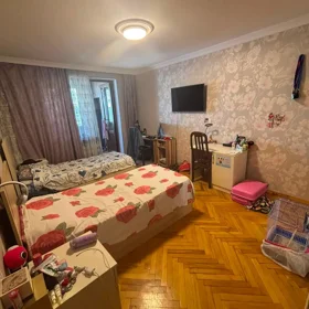 In Baku 61.0 m² apartment is for sale - Image 4