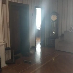 In Baku 169.0 m² apartment is for sale - Image 3