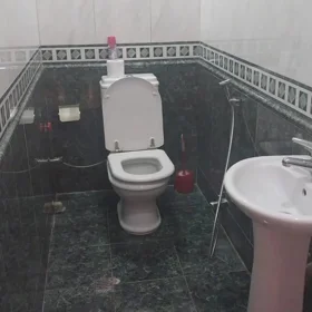 In Baku 169.0 m² apartment is for sale - Image 8