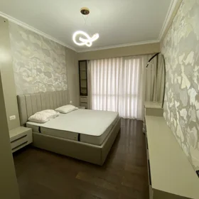In Baku 80.0 m² apartment is for rent - Image 8