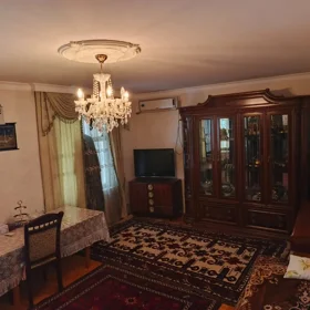 In Baku 114.0 m² apartment is for sale - Image 4