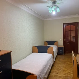 In Baku 90.0 m² apartment is for rent - Image 7