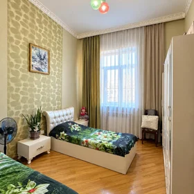 In Baku 90.0 m² apartment is for sale - Image 4