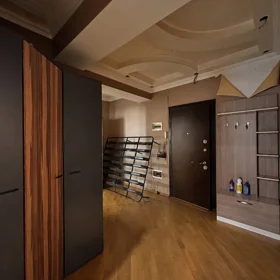 In Baku 100.0 m² apartment is for sale - Image 4