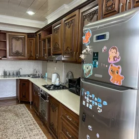 In Baku 180.0 m² apartment is for rent - Image 9