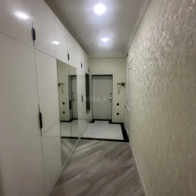 In Baku 98.0 m² apartment is for sale - Image 4