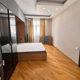 In Baku 120.0 m² apartment is for rent - Image 4