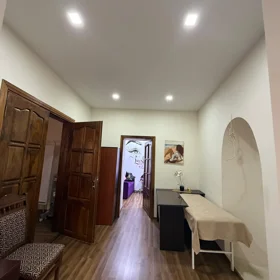 In Baku 50.0 m² commercial is for rent - Image 2