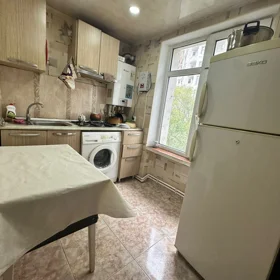 In Baku 75.0 m² apartment is for sale - Image 4