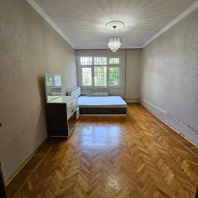 In Baku 73.0 m² apartment is for sale - Image 3