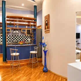 In Baku 125.0 m² apartment is for rent - Image 5