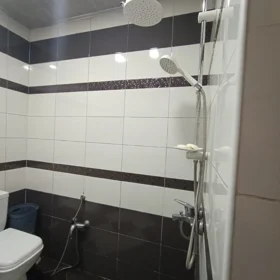 In Baku 135.0 m² apartment is for sale - Image 5
