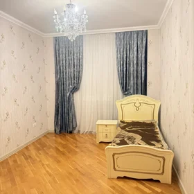 In Baku 170.0 m² apartment is for rent - Image 7