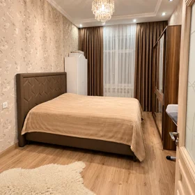 In Baku 90.0 m² apartment is for rent - Image 9