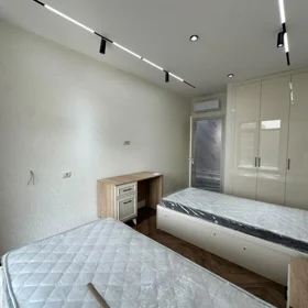 In Baku 150.0 m² apartment is for rent - Image 2