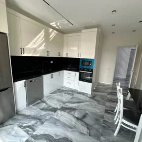 In Baku 150.0 m² apartment is for rent - Image 6