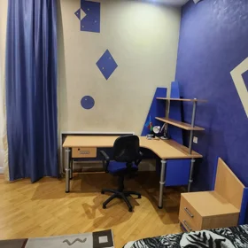 In Baku 220.0 m² apartment is for rent - Image 2