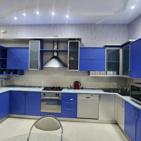 In Baku 220.0 m² apartment is for rent - Image 8