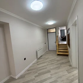 In Baku 80.0 m² house with 3.0 rooms is for sale - Image 8