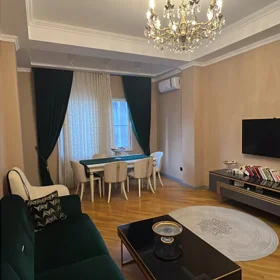 In Baku 107.0 m² apartment is for sale - Image 3