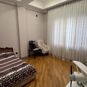 In Baku 107.0 m² apartment is for sale - Image 8