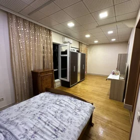 In Baku 80.0 m² apartment is for sale - Image 2