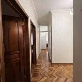 In Baku 70.0 m² apartment is for sale - Image 5