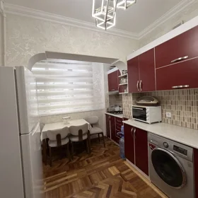 In Baku 70.0 m² apartment is for sale - Image 7