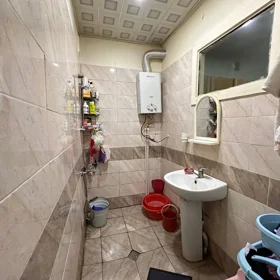 In Baku 80.0 m² apartment is for sale - Image 2