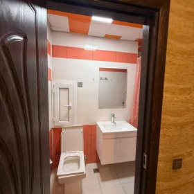 In Baku 80.0 m² apartment is for rent - Image 6