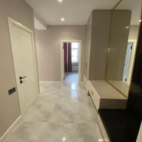 In Baku 90.0 m² apartment is for rent - Image 10