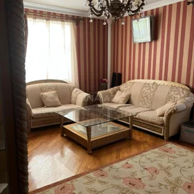 In Baku 105.0 m² apartment is for rent - Image 3