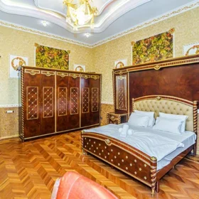 In Baku 220.0 m² apartment is for rent - Image 3
