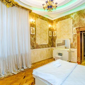 In Baku 220.0 m² apartment is for rent - Image 6