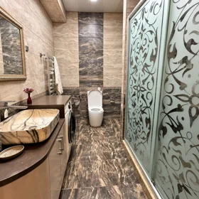 In Baku 67.0 m² apartment is for sale - Image 6