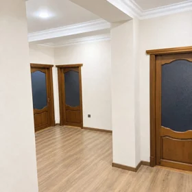 In Baku 130.0 m² apartment is for rent - Image 6