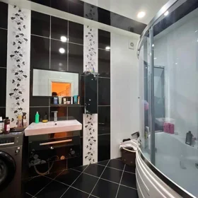 In Baku 140.0 m² apartment is for sale - Image 8